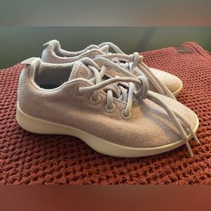 Allbirds Women’s Wool Runner Size 5 - New